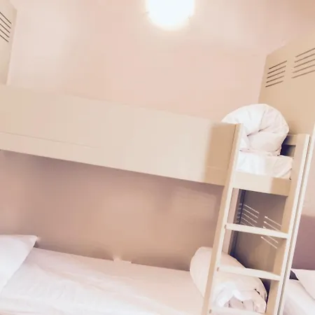 阿维尼翁ho36酒店